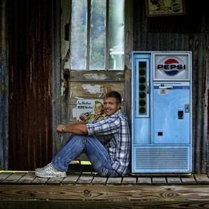 Meet your Posher, Dustin